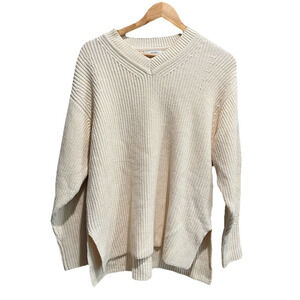 Clane Ivory Long Sleeve V Neck Wool Blend Women's Knit Sweater Size Medium